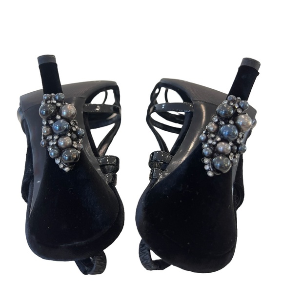 CHANEL Pearl Back Strap Sandals - Picture 5 of 10